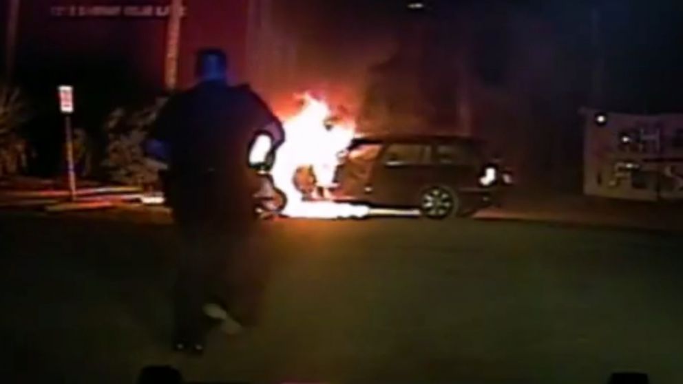 Watch SC Police Officer Rescue Man From Burning Car - ABC News