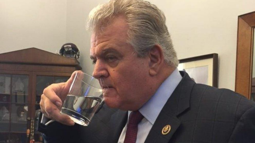 PHOTO: Representative Bob Brady, D-Pa., drinks out of the glass that Pope Francis drank out of during his speech to Congress Sept. 25, 2015.