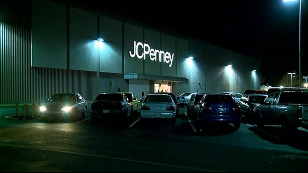 PHOTO: Sandra Hernandez got the shock while trying on a dress at a JC Penney store in California.