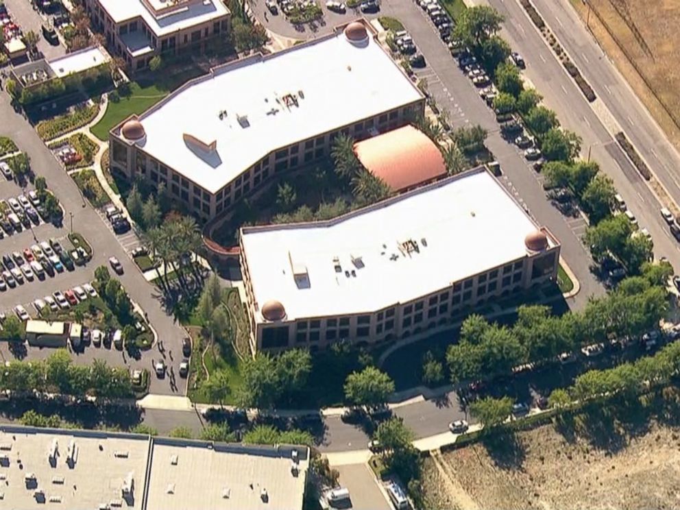 PHOTO: A scene from an alleged shooting situation in San Bernardino, Calif., Dec. 2, 2015.