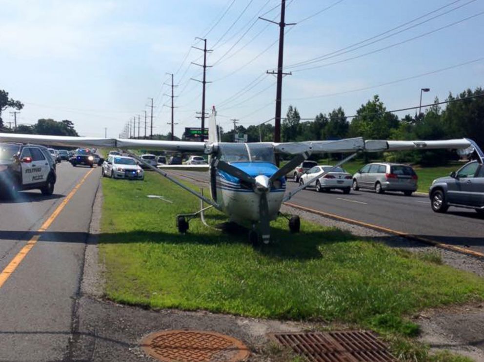 PHOTO: Police in Stafford Township, N.J. released a statement on July 12, 2015 saying that a single-engine plane was forced to make an emergency landing on the grass median in the middle of a state highway.