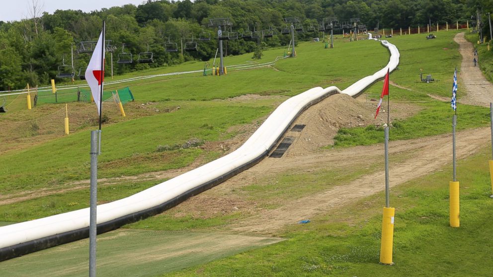 https://s.abcnews.com/images/US/ht_water_slide_2_kb_150713_16x9_992.jpg