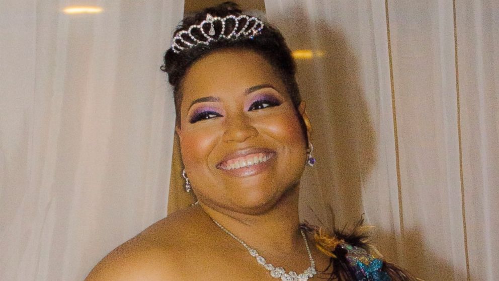 PHOTO: Yasmin Elebi, 40, married herself in a wedding and reception hosted at the Houston Museum of African American Culture