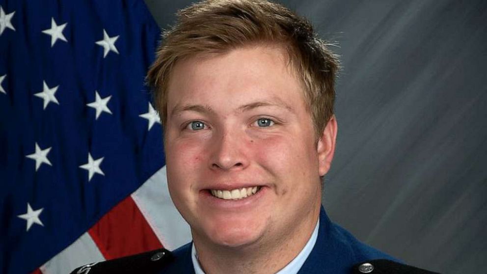 Air Force football player dies after suffering 'medical emergency' on the  way to class - ABC News