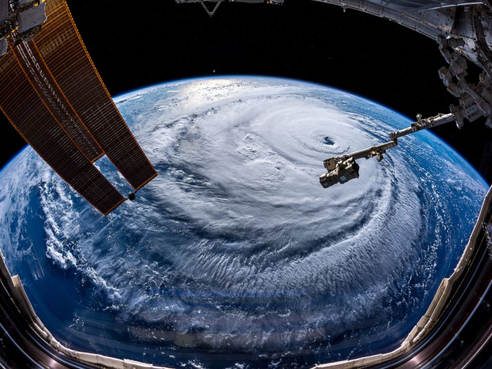PHOTO: Watch out, America! Hurricane Florence is so enormous, we could only capture her with a super wide angle lens from #ISS, 400 km directly above the eye. Get prepared on the East Coast, this is a no-kidding nightmare coming for you.