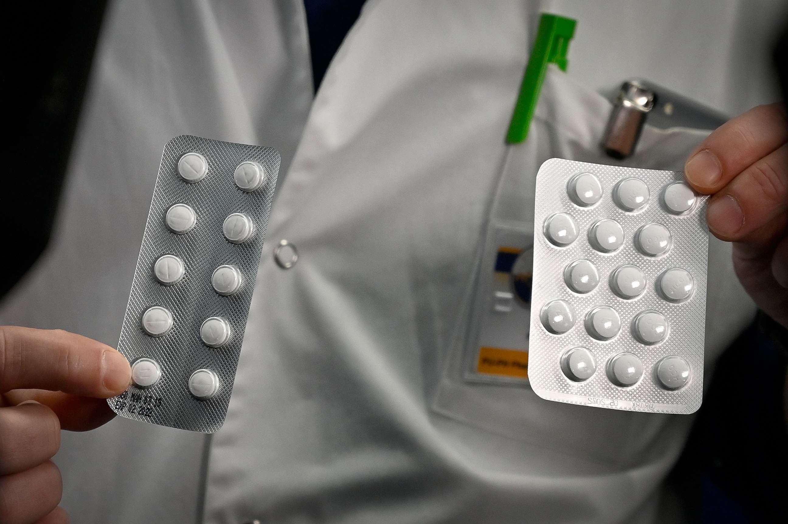 PHOTO: Medical staff shows tablets containing hydroxychloroquine, Feb. 26, 2020.