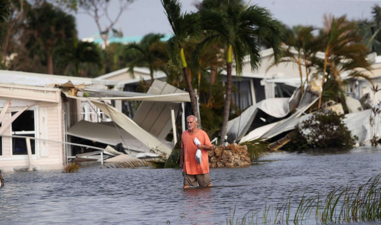 Hurricane Ian leaves a path of destruction Photos - ABC News