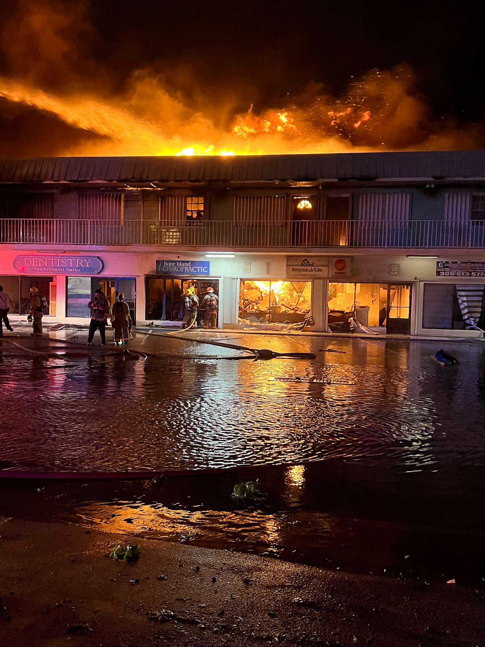 PHOTO: Fire engulfs a mixed residential and commercial building in Key West, Fla., Sept. 28, 2022.