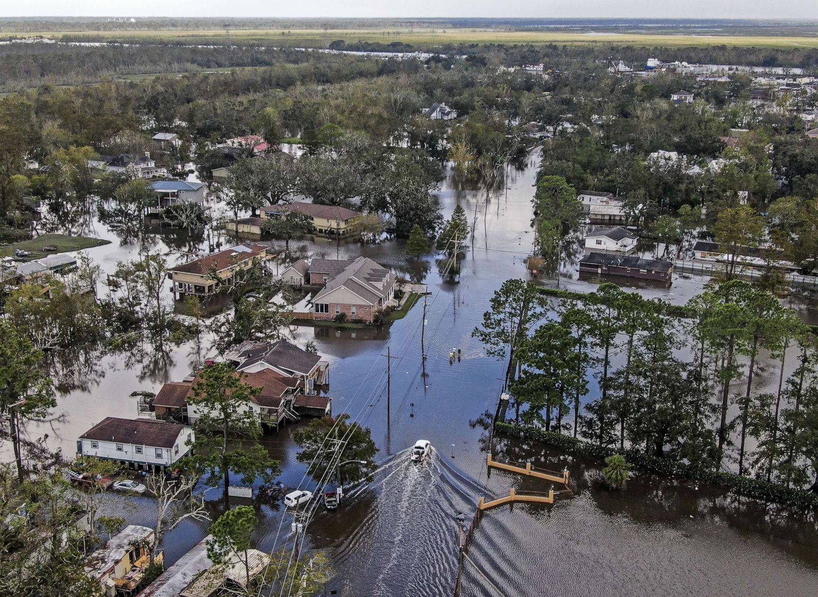 Hurricane Ida causes flooding and destruction Photos  Image #391 - ABC 