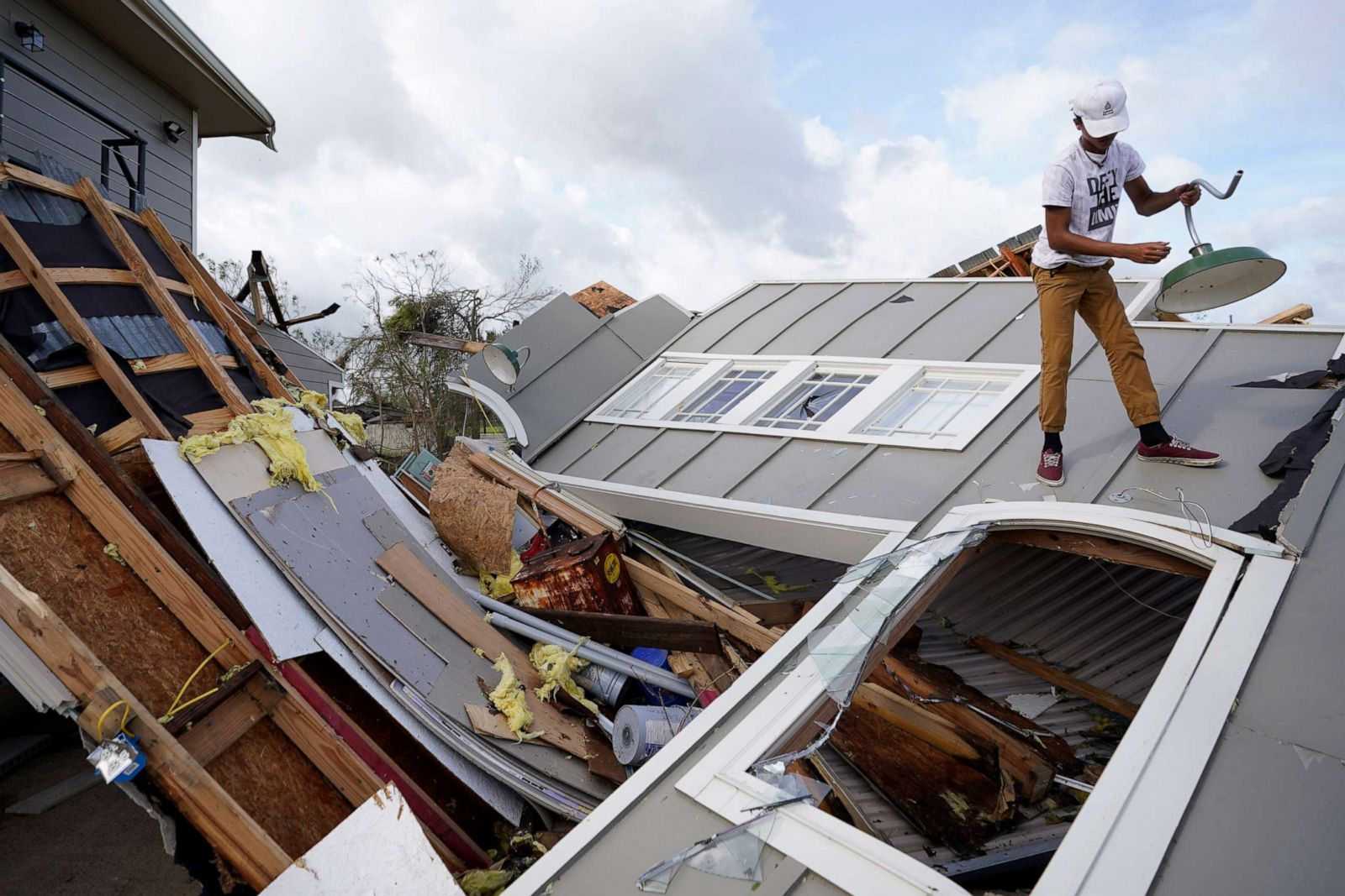 Hurricane Ida Causes Flooding And Destruction - ABC News