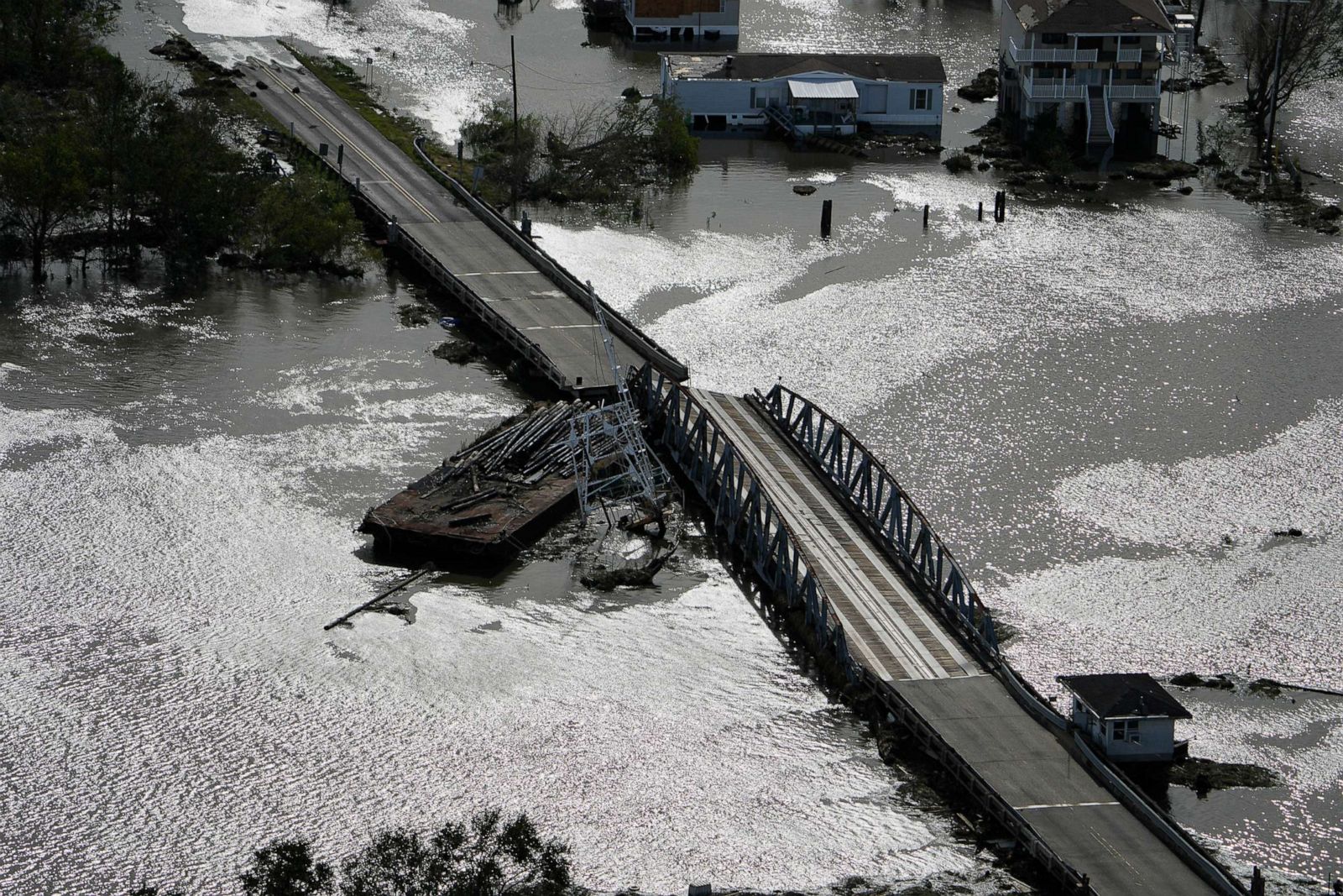 Hurricane Ida causes flooding and destruction Photos | Image #391 - ABC ...