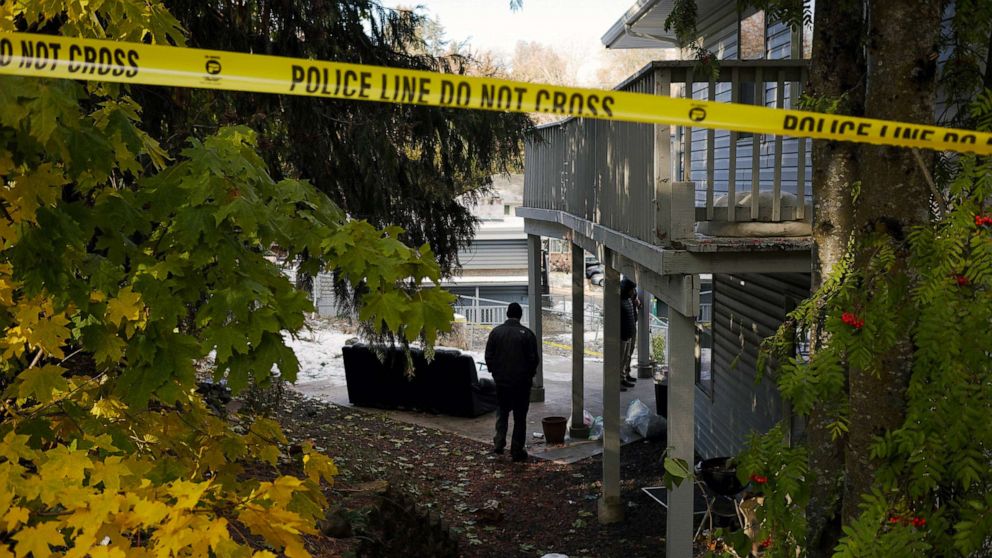 PHOTO: Investigators on Tuesday, Nov. 15, 2022, at the home where four University of Idaho students were found dead in Moscow, Idaho.
