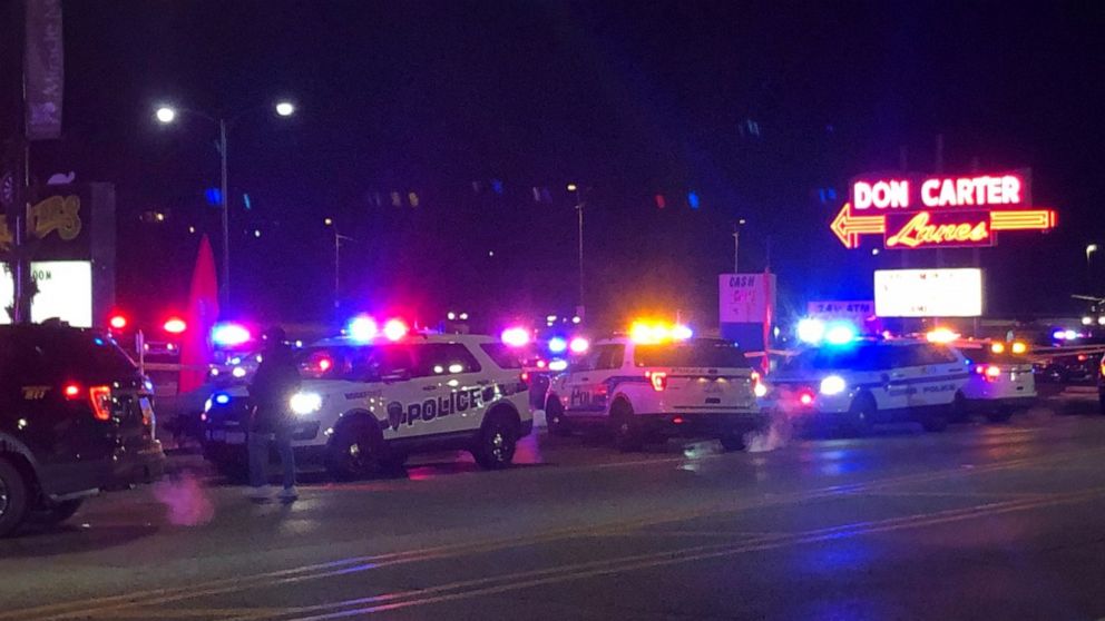 3 people were killed and 3 wounded in a random shooting at a bowling alley in Illinois: Police