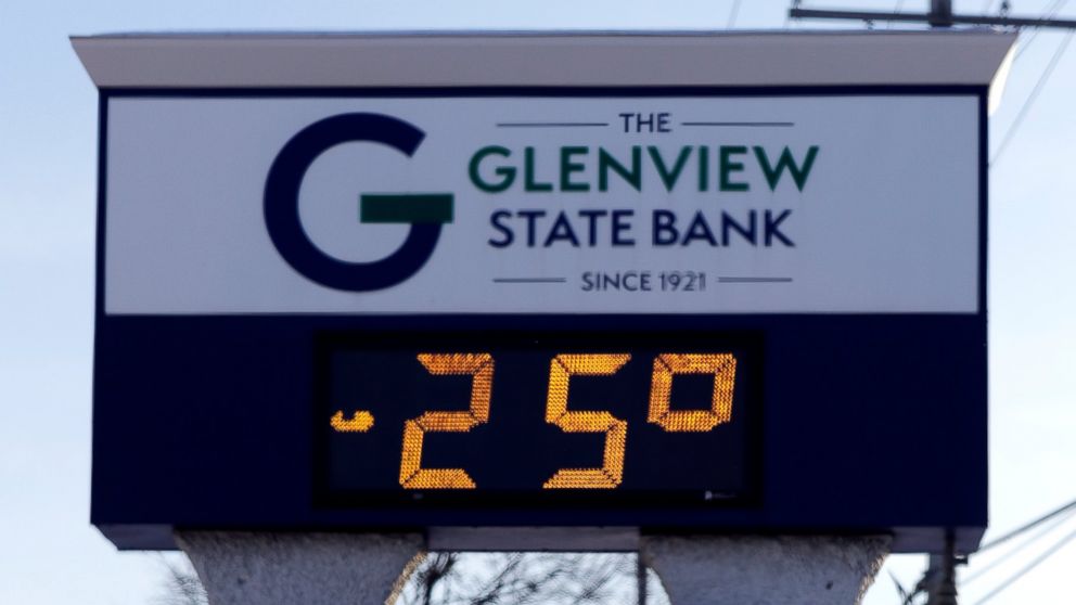 PHOTO: A sign shows the current outdoor temperature in Glenview, Ill., Wednesday, Jan. 30, 2019.