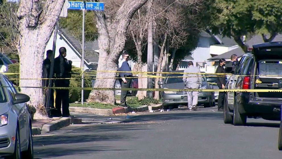 PHOTO: Police investigate the scene of a shooting in Inglewood, California, Jan. 23, 2022.