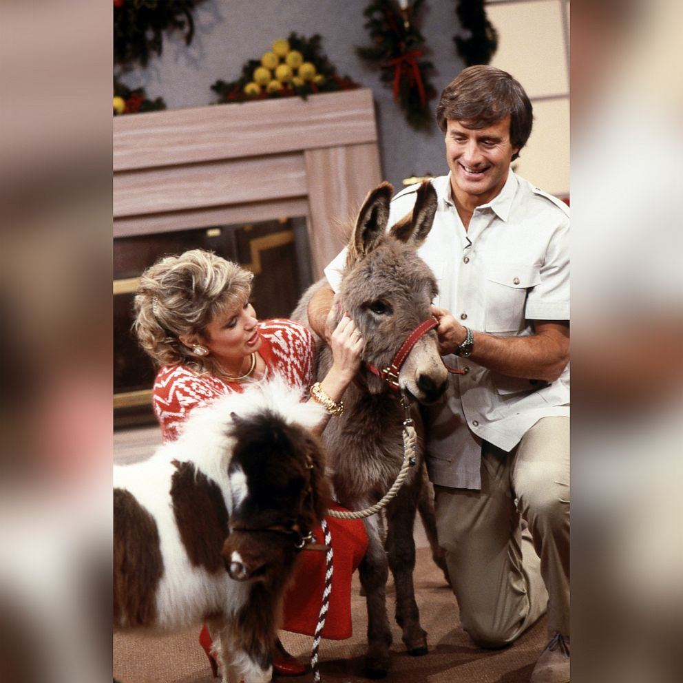 PHOTO: Jack Hanna makes an appearance with Mary Hart on ABC's "Good Morning America,"  in 1987.