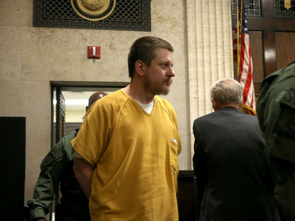 PHOTO: Former Chicago police Officer Jason Van Dyke enters the courtroom for his sentencing hearing at the Leighton Criminal Court Building, Jan. 18, 2019, in Chicago.