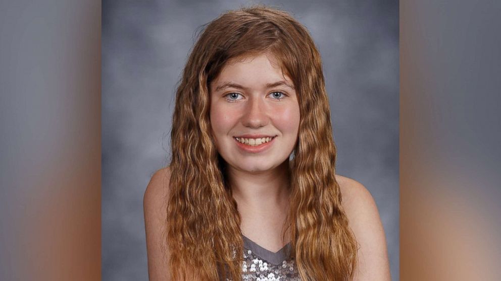 PHOTO: An undated handout photo made available by the FBI shows 13-year-old Jayme Closs, who was reported missing from Barron, Wis., since October 2018.