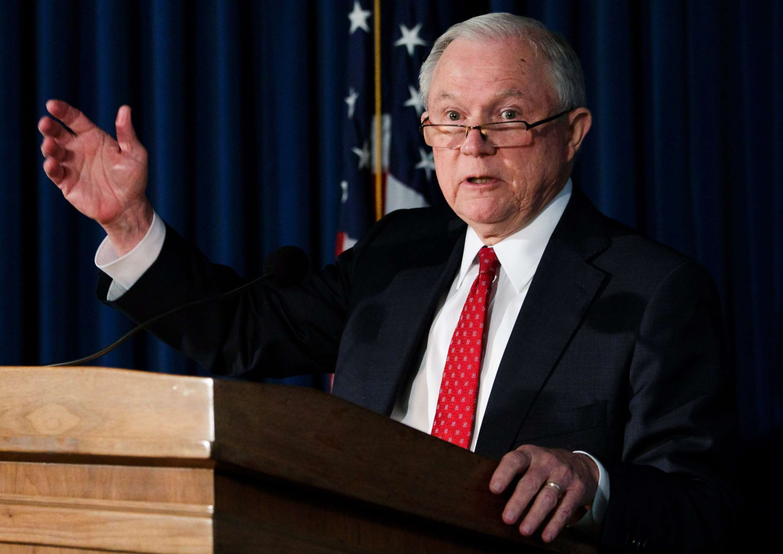 PHOTO: U.S. Attorney General Jeff Sessions delivers a speech about national security at the U.S. Attorney's Office for the Southern District of New York, Nov. 2, 2017.