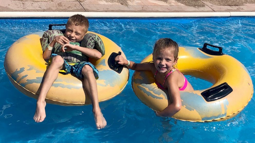 VIDEO: 5-year-olds step in to help friend with cerebral palsy at water park