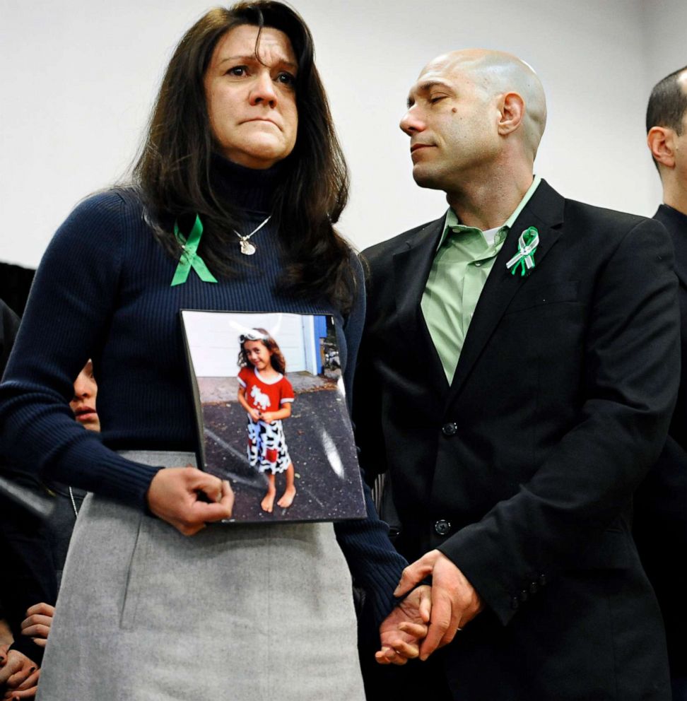 PHOTO: Jennifer Hensel and Jeremy Richman, parents of Sandy Hook School shooting victim Avielle Rose Richman, listen at a news conference at Edmond Town Hall in Newtown, Conn., Jan. 14, 2013.