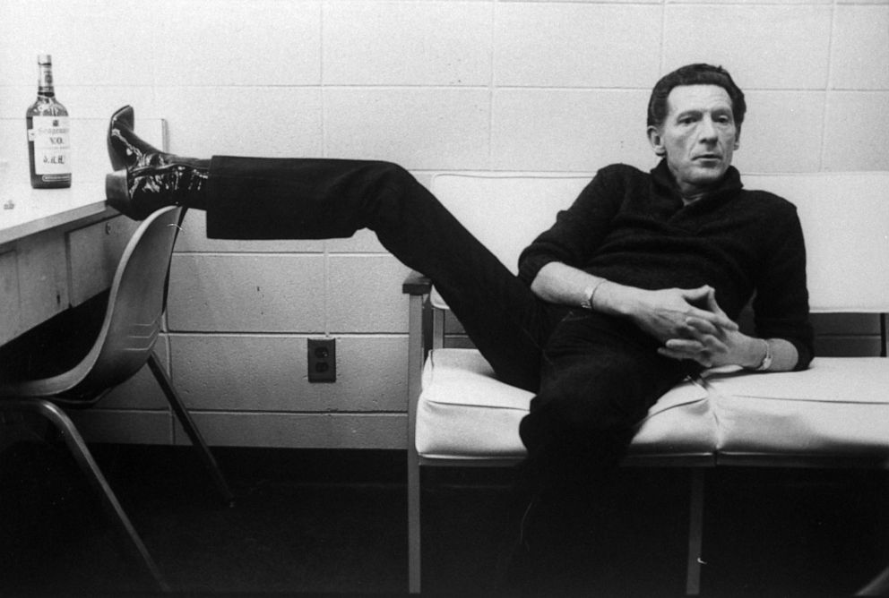 PHOTO: Singer Jerry Lee Lewis lounges in his dressing room on Jan 22, 1982.