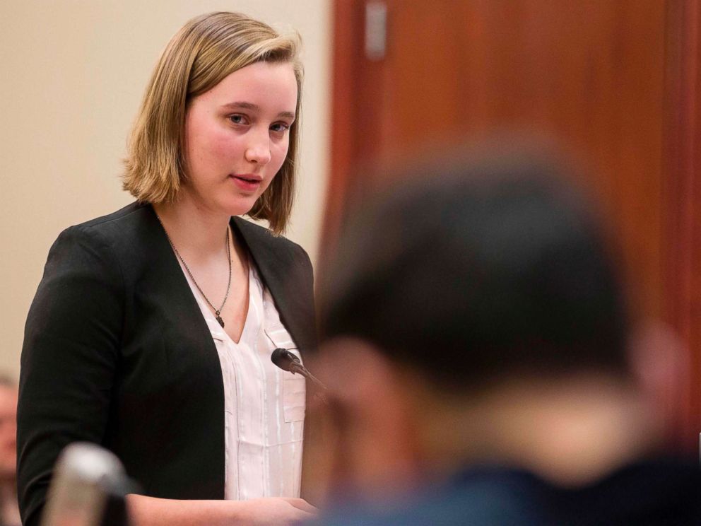 PHOTO: Jessica Thomashow gives her victim impact statement during a sentencing hearing in Lansing, Mich., Jan. 16, 2018.