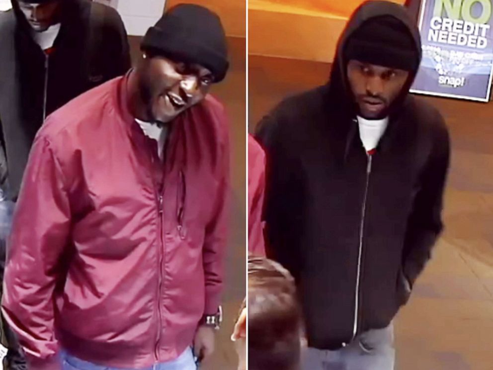 PHOTO: Two men allegedly stole $200k worth of diamond rings from Crescent Jewelers inside the Sugarloaf Mills Mall in Lawrenceville, Ga.