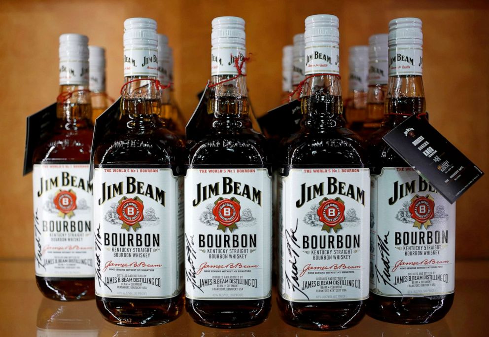 PHOTO: Bottles of Jim Beam bourbon whiskey are displayed for sale inside the American Stillhouse gift shop at the Beam Inc. distillery in Clermont, Kentucky, Aug. 1, 2013.