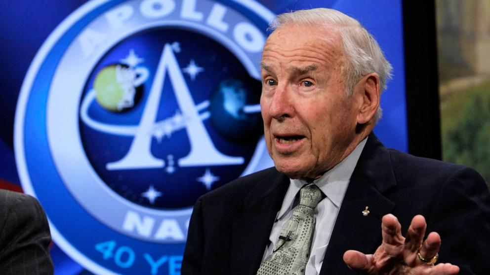 PHOTO: Apollo 13 astronaut James Lovell speaks during a live taping of a NASA TV program at the Newseum, November 13, 2008 in Washington.