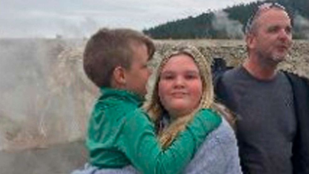 New photos show missing Idaho kids in Yellowstone before disappearance