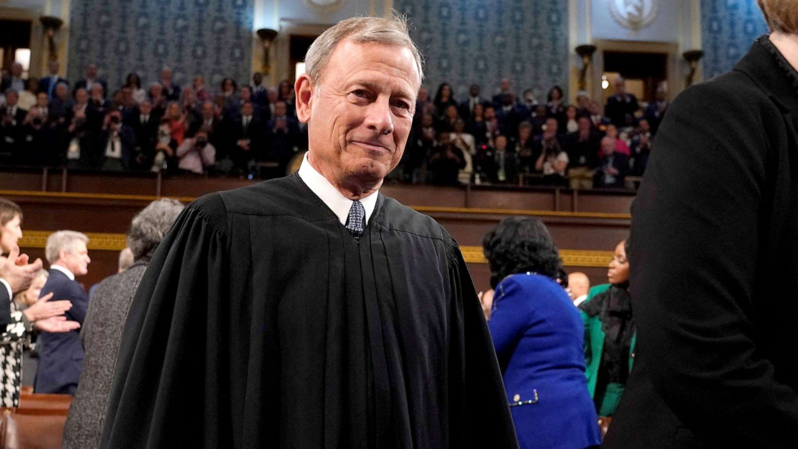 John roberts 2024 supreme court justices