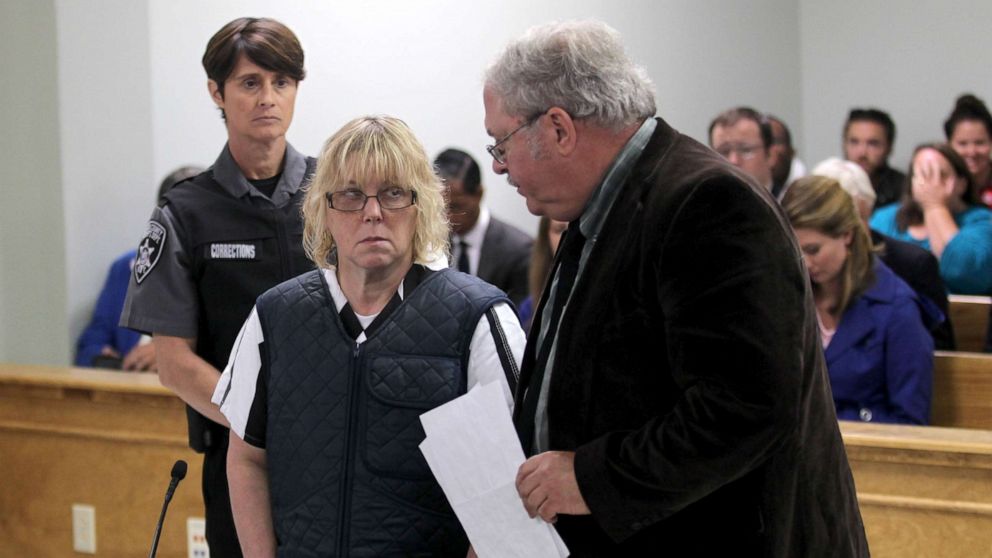 PHOTO: File photo: Joyce Mitchell, left, appears with her lawyer Stephen Johnston before Judge Buck Rogers in Plattsburgh City Court on June 15, 2015, in Plattsburgh, New York. 