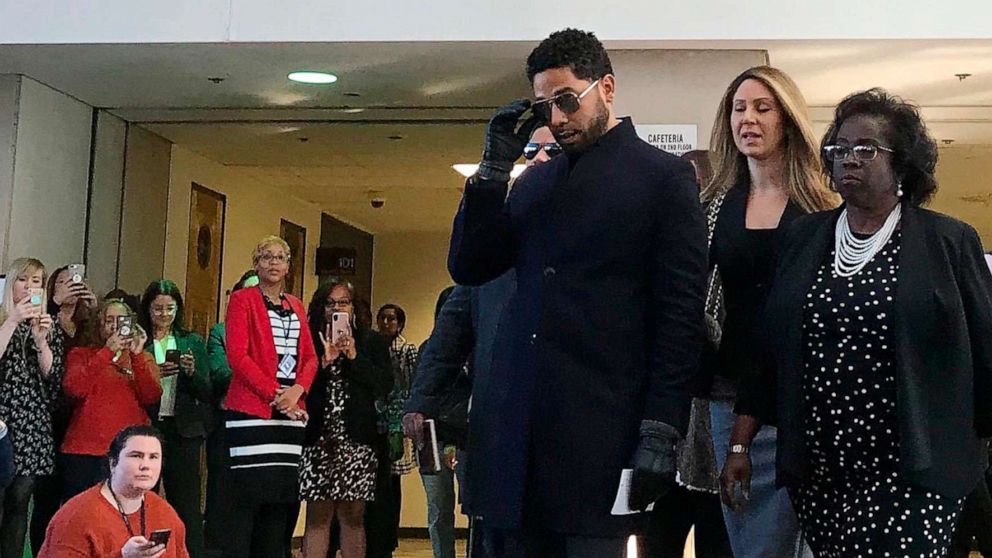 PHOTO: Empire actor Jussie Smollett arrives at a news conference after a hearing at the Leighton Criminal Court Building, March 26, 2019, in Chicago.