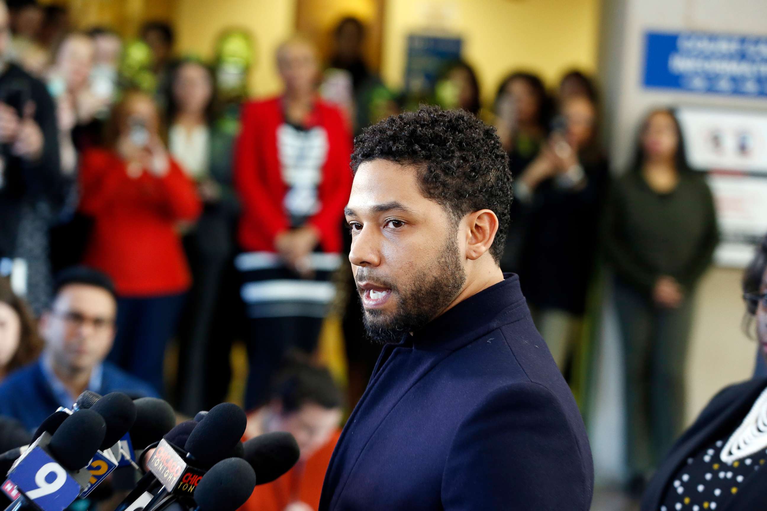 PHOTO: Jussie Smollett speaks with members of the media after his court appearance at Leighton Courthouse on March 26, 2019, in Chicago.