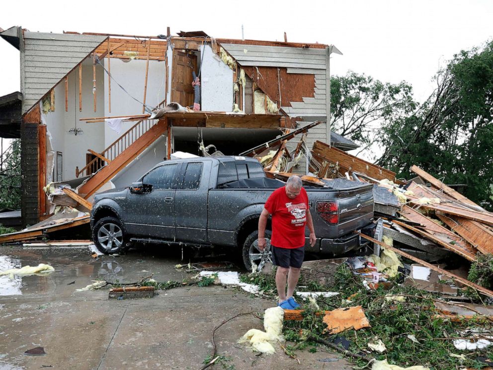 Deadly tornadoes bring back bad memories for Ohio mayor - ABC News