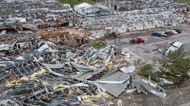 Kansas declares tornado emergency, at least 12 injured - ABC13 Houston