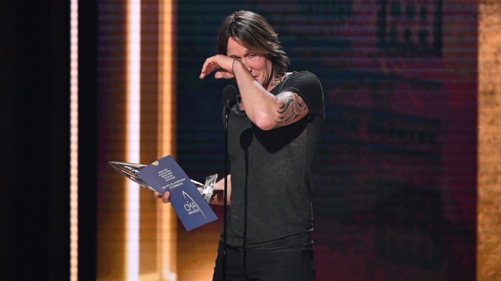 PHOTO: Keith Urban wipes away tears as he accepts the award for entertainer of the year at the 52nd annual CMA Awards at Bridgestone Arena on Wednesday, Nov. 14, 2018, in Nashville, Tenn.