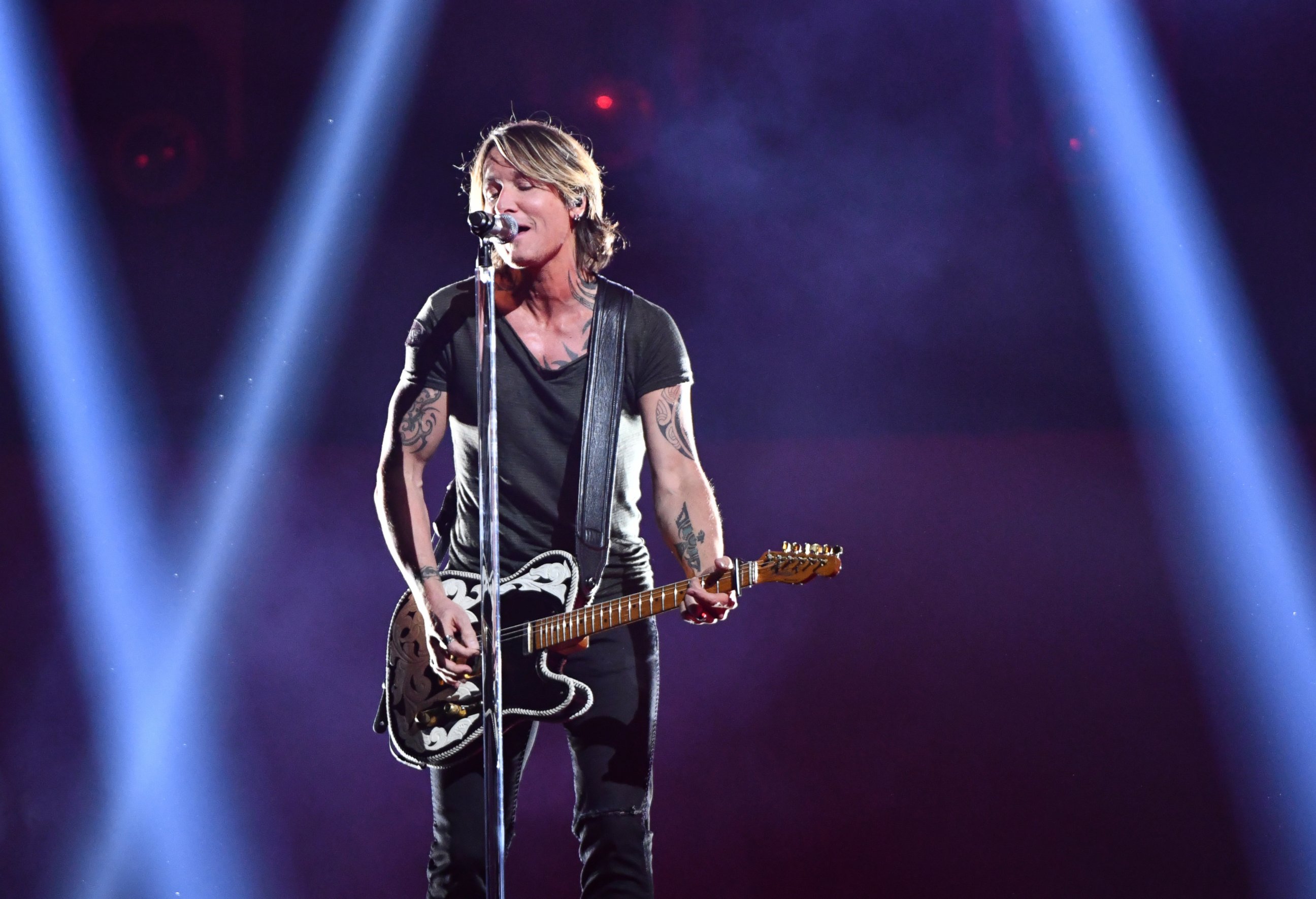 PHOTO: Keith Urban performs "Never Comin' Down" at the 52nd annual CMA Awards at Bridgestone Arena on Wednesday, Nov. 14, 2018, in Nashville, Tenn.