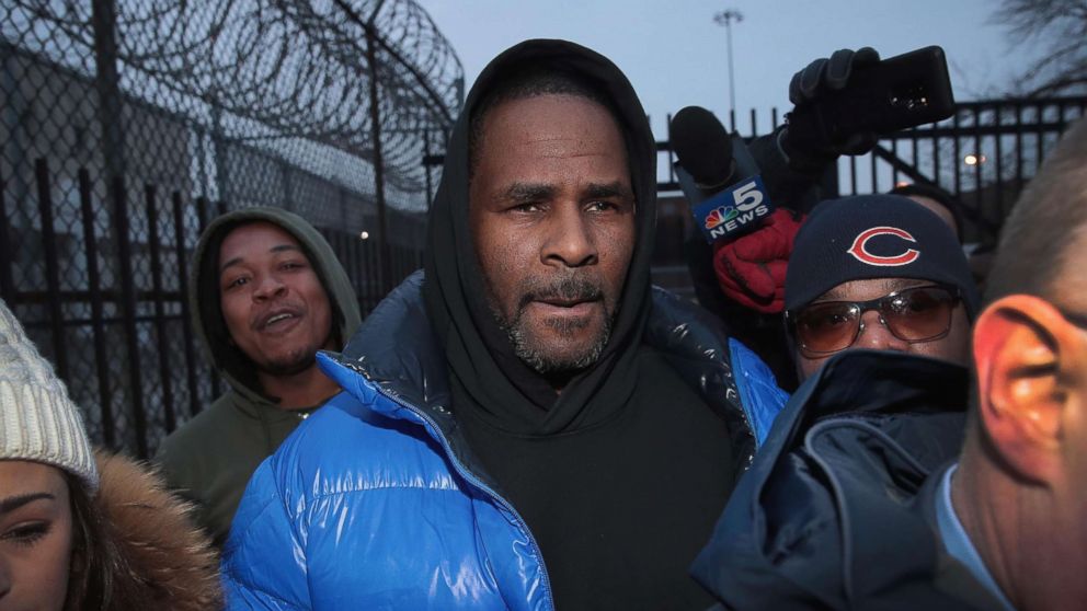 Valencia Love, 'friend' who posted R. Kelly's bail, says  