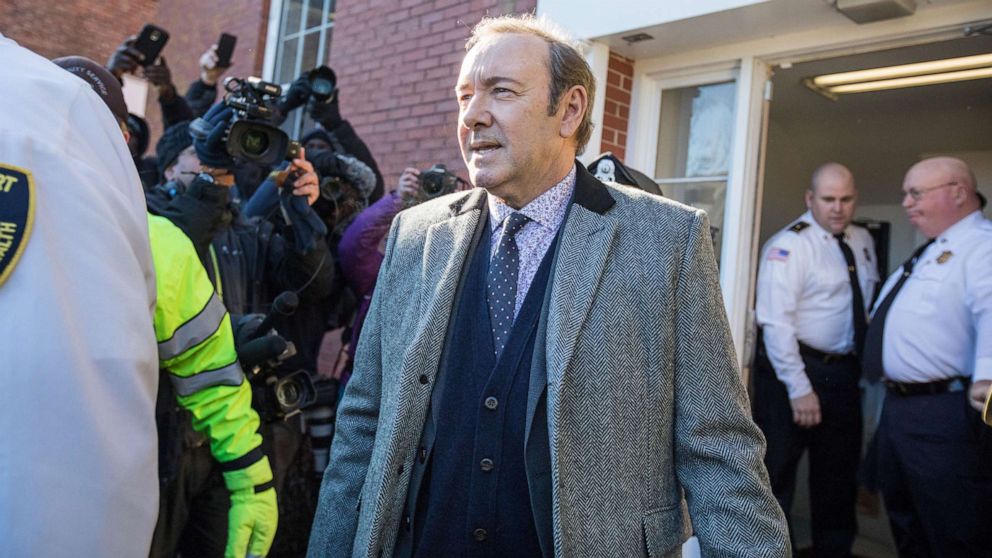 PHOTO: Actor Kevin Spacey leaves Nantucket District Court after being arraigned on sexual assault charges, Jan. 7, 2019, in Nantucket, Mass.