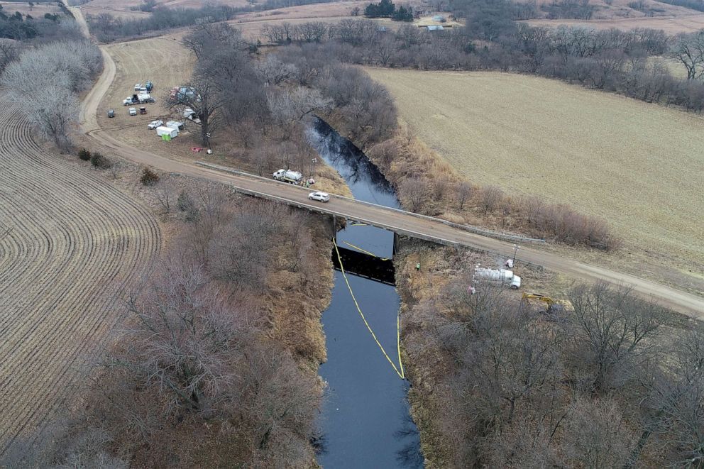 PHOTO: Emergency crews work to clean up the largest U.S. crude oil spill in nearly a decade after the TC Energy-operated Keystone pipeline leaked in rural Washington County, Kansas, Dec. 9, 2022.