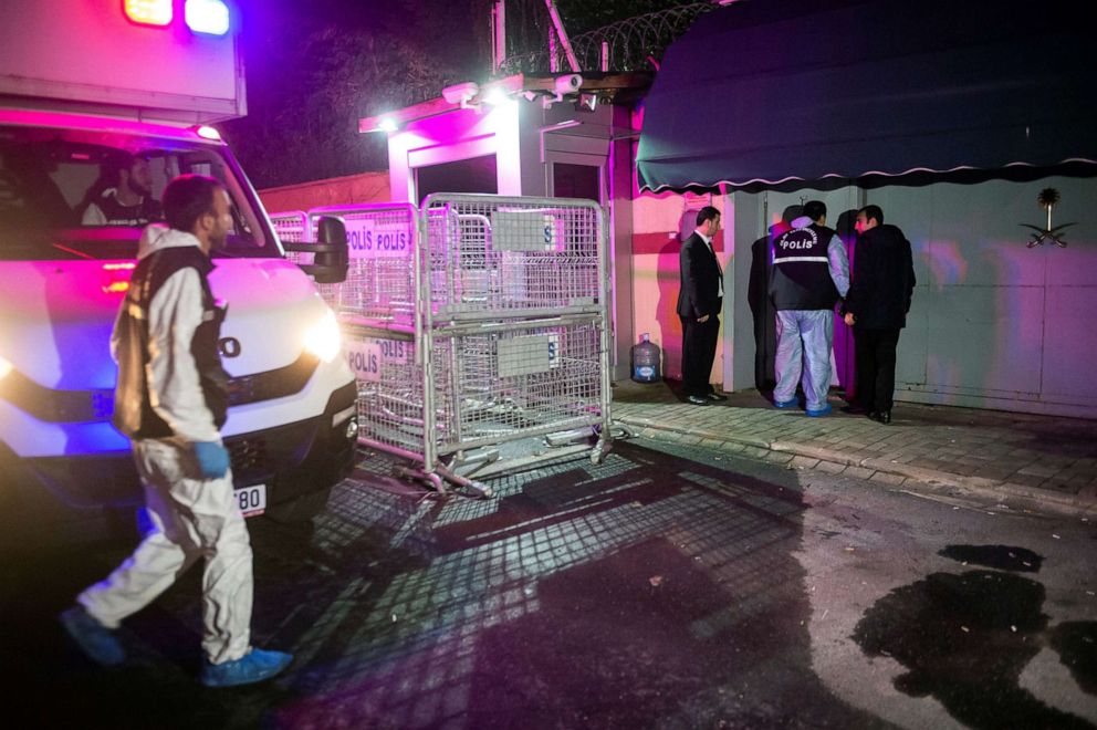 PHOTO: In this Oct. 17, 2018, file photo, Turkish police forensic experts arrive at the Saudi Arabian consulate in Istanbul.