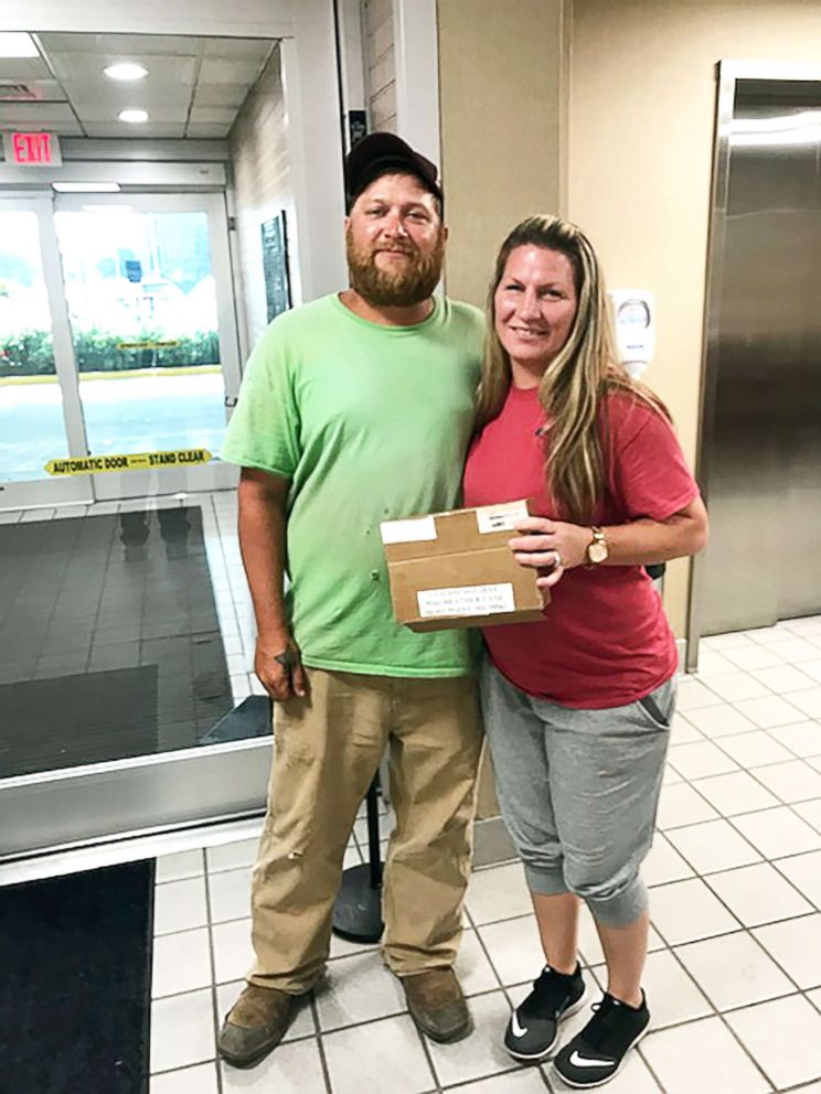 PHOTO: Adam Crocker and Leilani Aguirre Crocker got married shortly before she volunteered to donate her kidney to Donnie Drummond.