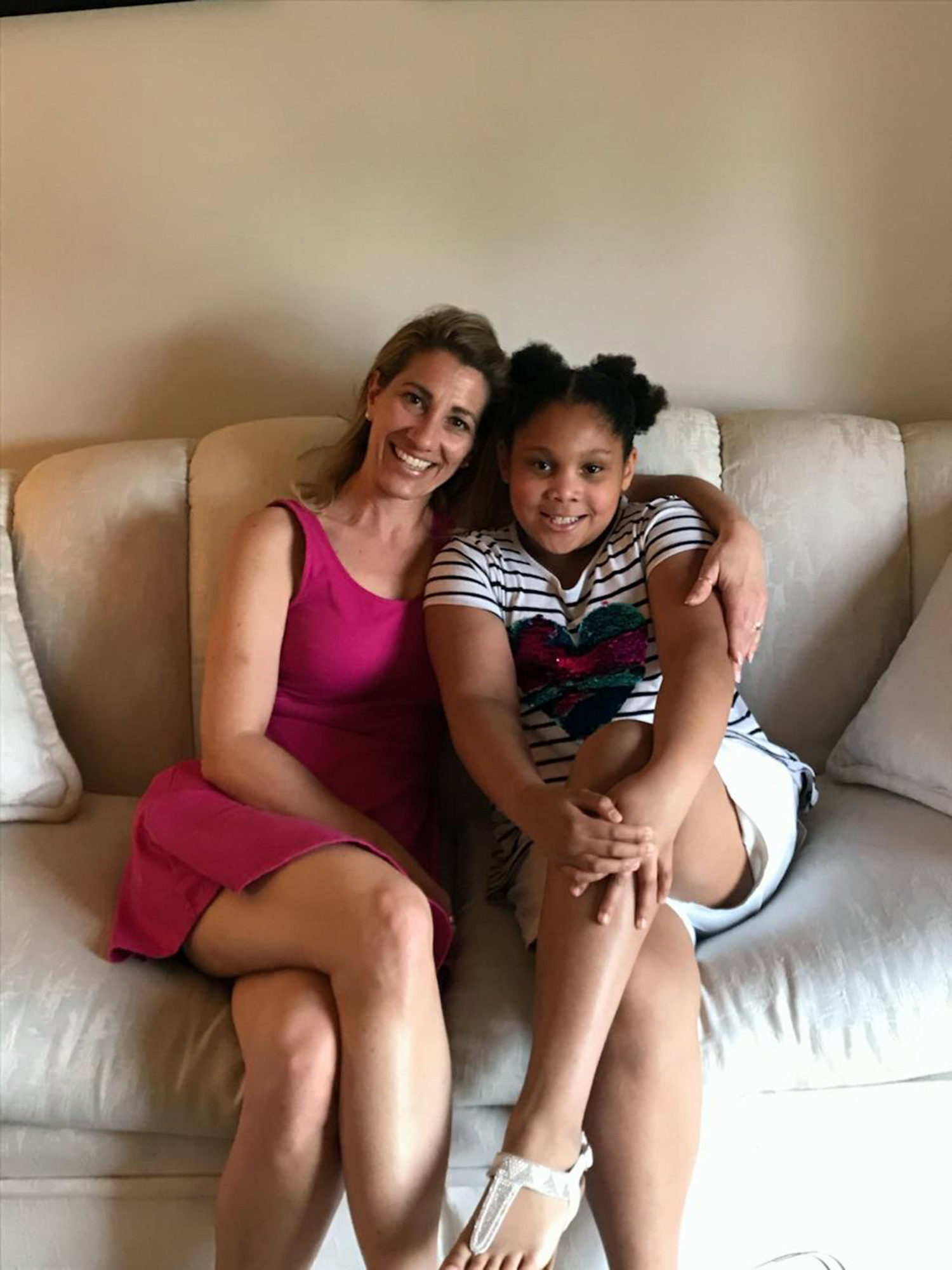 PHOTO: Fourth grade teacher Tanya Thomas from Slate Ridge Elementary in Reynoldsburg, Ohio plans to donate a kidney to Eva, 10, a student from the same school, who is battling a rare kidney disease.