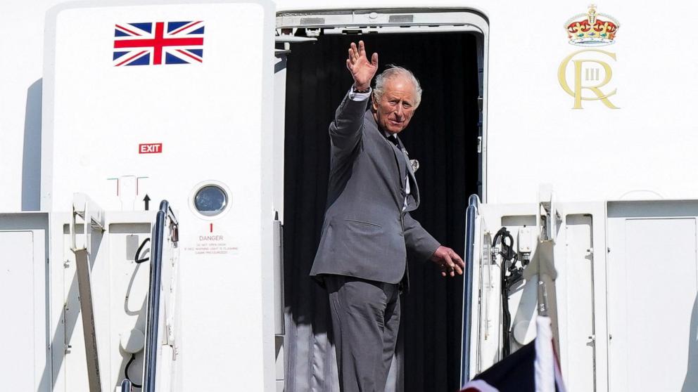 PHOTO: Britain's King Charles boards the plane as he departs the United States at Joint Base Andrews, Maryland, April 30, 2026. 