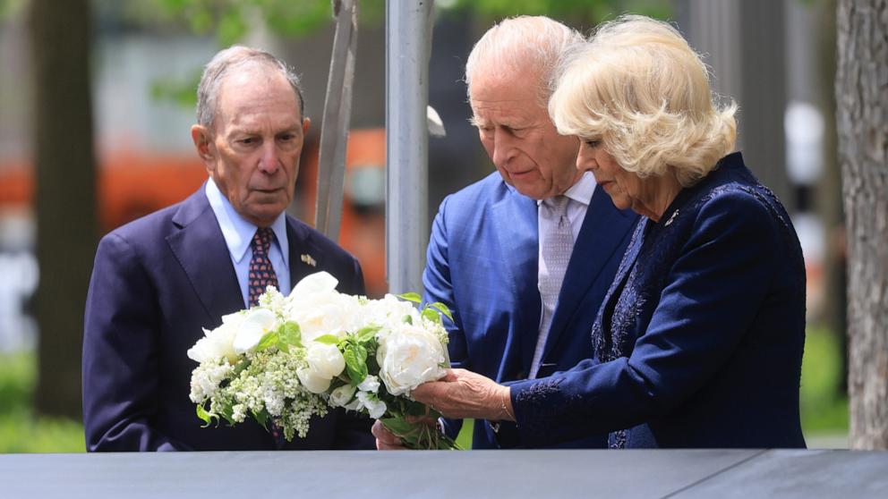 PHOTO: Former New York Mayor Michael Bloomberg, chairman of the National September 11 Memorial, King Charles III and Queen Camilla attend a ceremony at the National September 11 Memorial during a state visit, April 29, 2026 in New York City.
