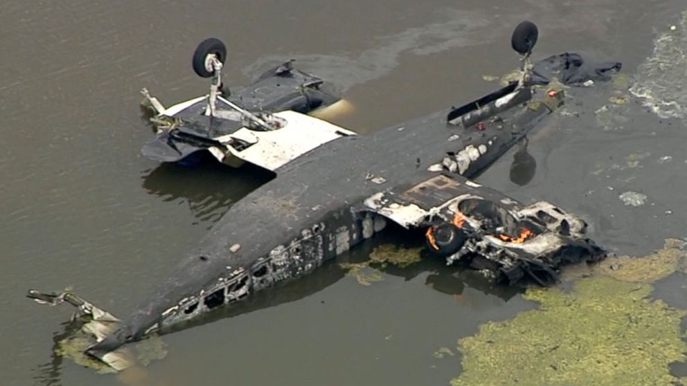 PHOTO: The NTSB is investigating an accident involving a small plane that crashed into a pond in Huntsville, Texas on Tuesday.  