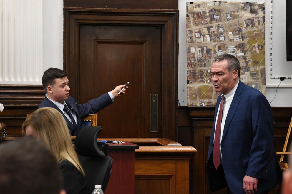 PHOTO: Kyle Rittenhouse talks to his attorney Mark Richards as he testifies during his trial at the Kenosha County Courthouse on Nov. 10, 2021, in Kenosha, Wisc.