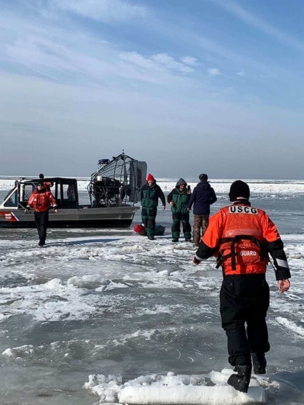 PHOTO: Forty-six ice fishermen were rescued by the U.S. Coast Guard near Catawba Island, Ohio, after becoming stranded an ice floe on Saturday, March 9, 2019.